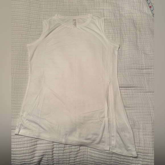 Zuda Asymmetrical Tank - NWOT - Size XS - Picture 4 of 11